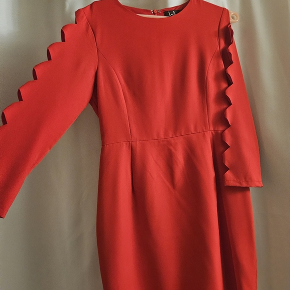 Lulus Medium red dress, soft and luxury ❤️ - Picture 4 of 6